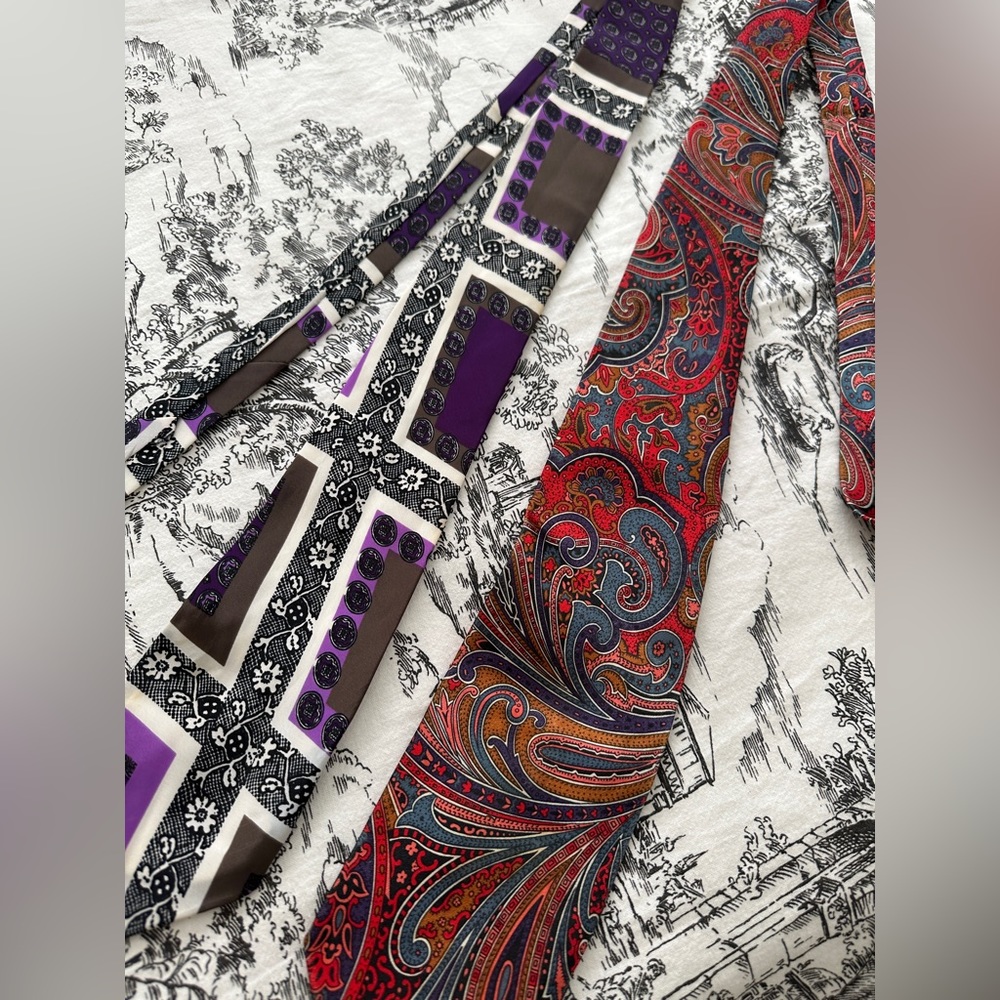 3/25$ 2 silk ties / Bohemian style